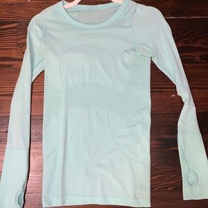 Lululemon long-sleeve top